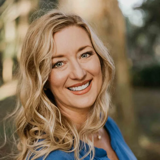 Tonja Pektas, author of Controlled Burn